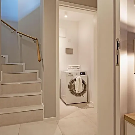 Daire Groote Leevke List